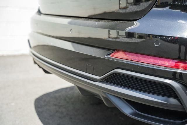 Used 2021 Audi Q3 2.0T Premium Plus w/ Premium Plus Package image 10