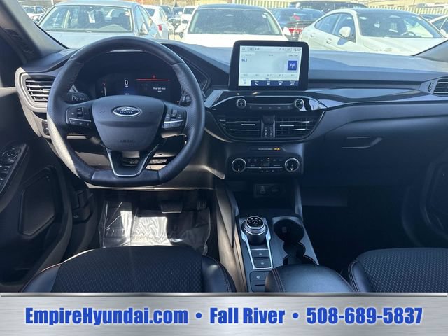 Used 2025 Ford Escape ST-Line Select AWD/4WD image 14