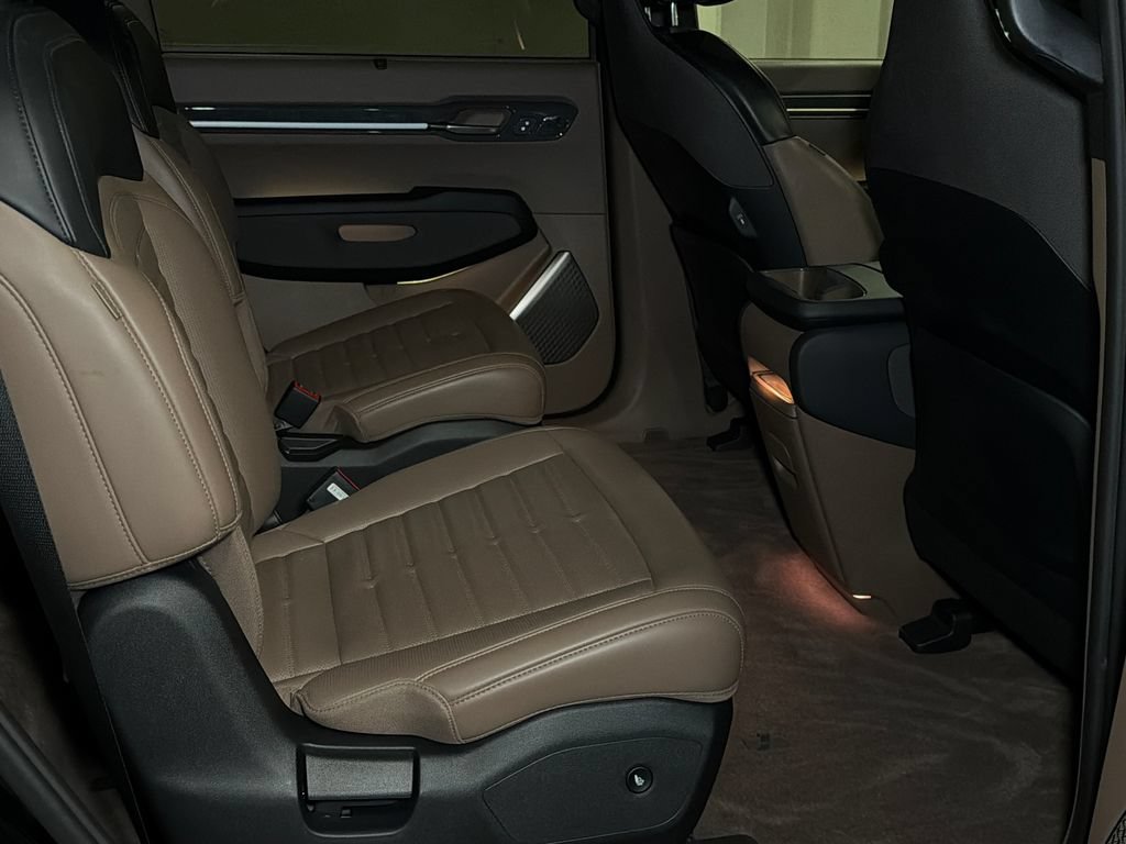 Certified 2024 Kia EV9 Land AWD/4WD image 20