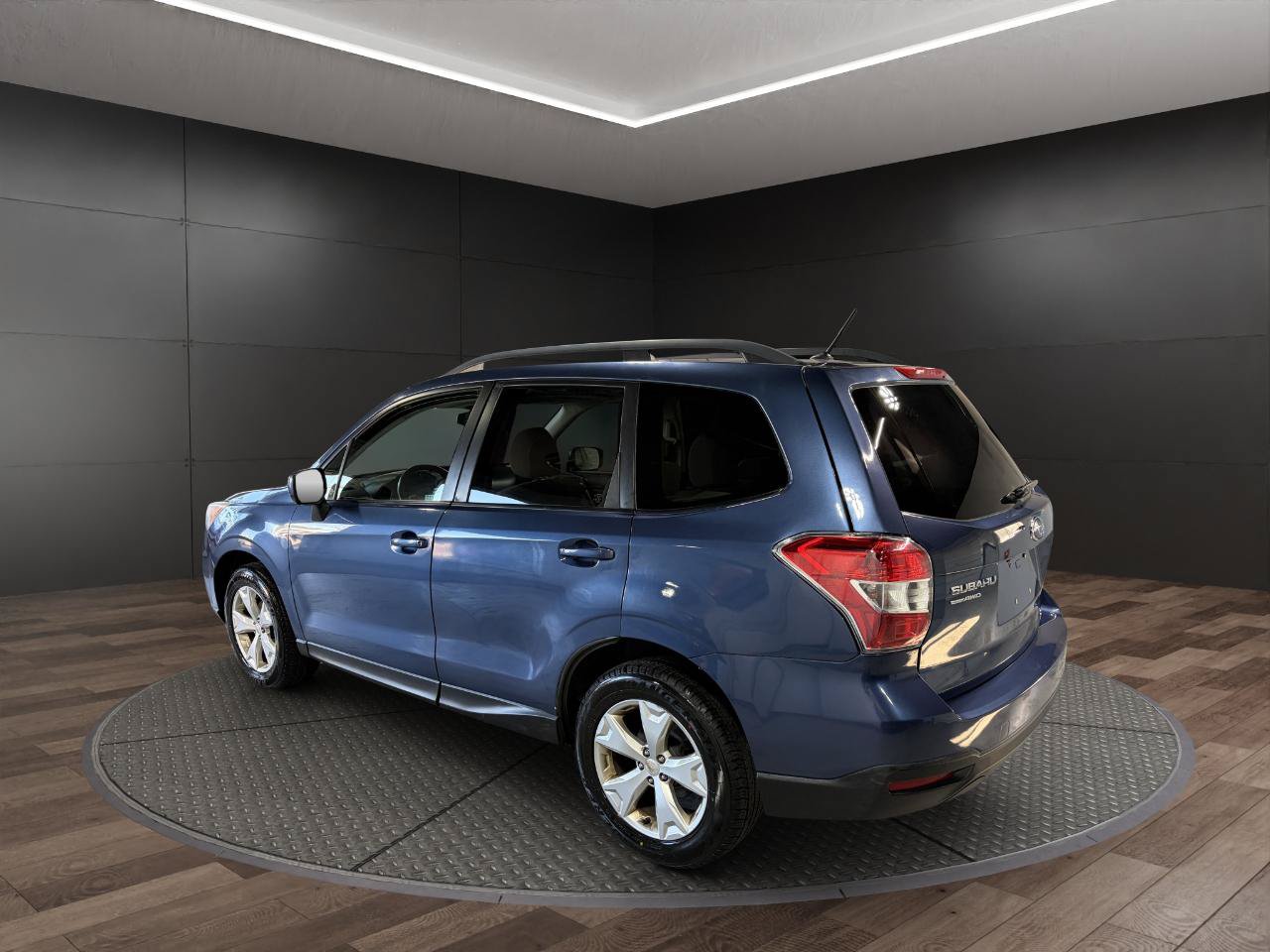 Used 2014 Subaru Forester 2.5i Premium w/ All-Weather Package AWD/4WD image 6