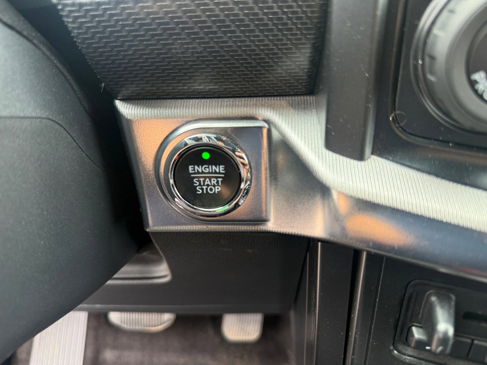 Used 2022 Ford F150 Raptor w/ Equipment Group 801A High AWD/4WD image 21