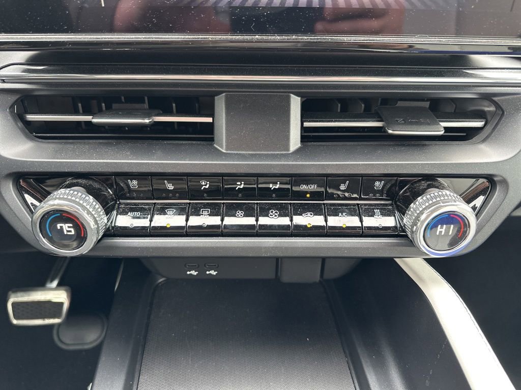 Used 2024 Acura ZDX Type S image 25