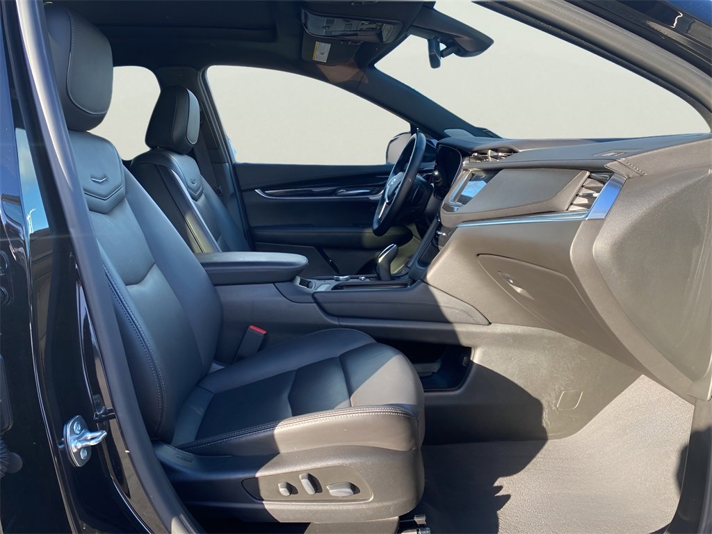 Certified 2025 Cadillac XT5 Premium Luxury image 19