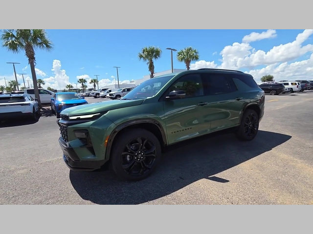 New 2027 Chevrolet Traverse RS w/ LPO, Floor Liner Package FWD image 25