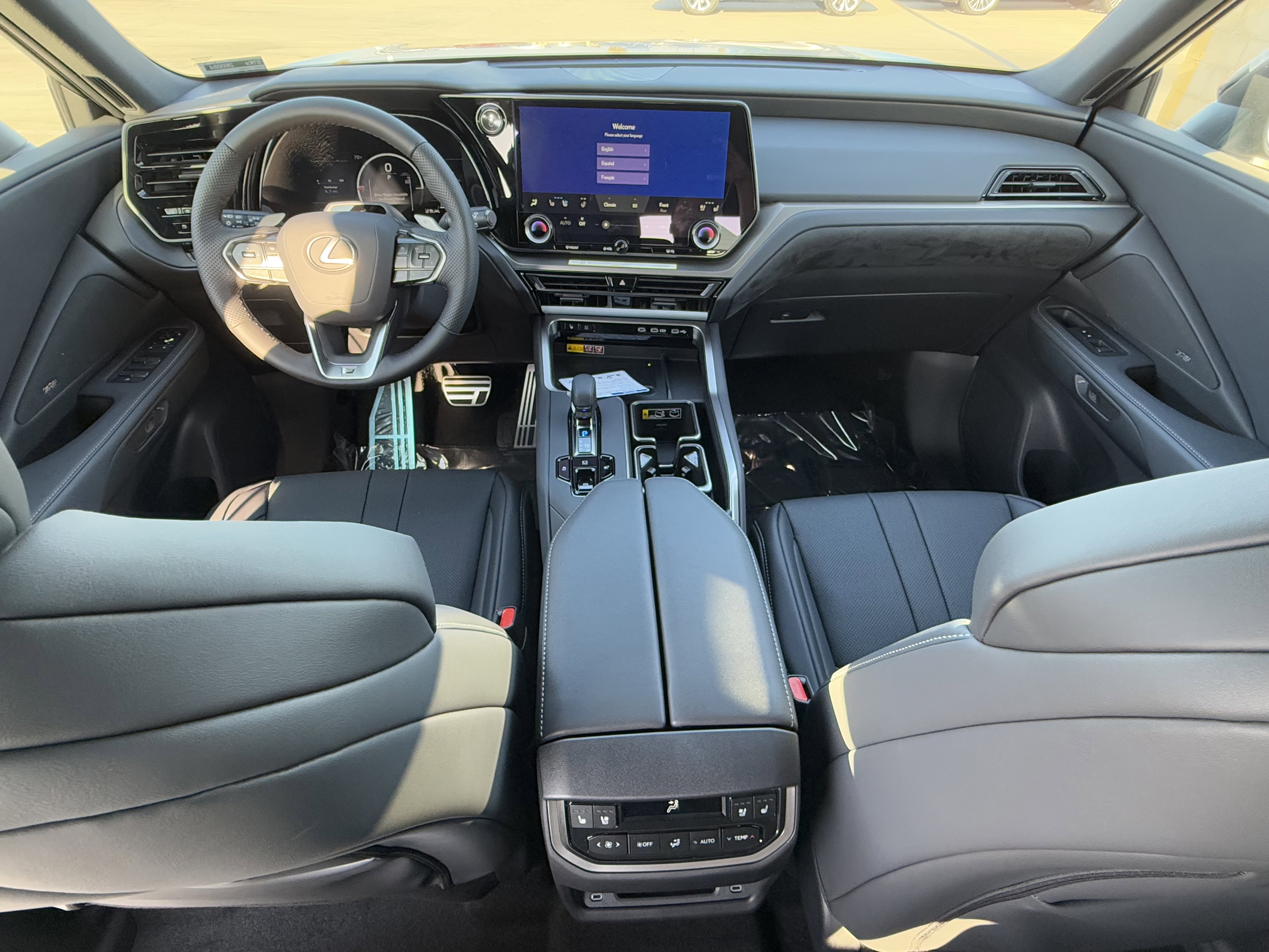 New 2026 Lexus TX 500h AWD image 25