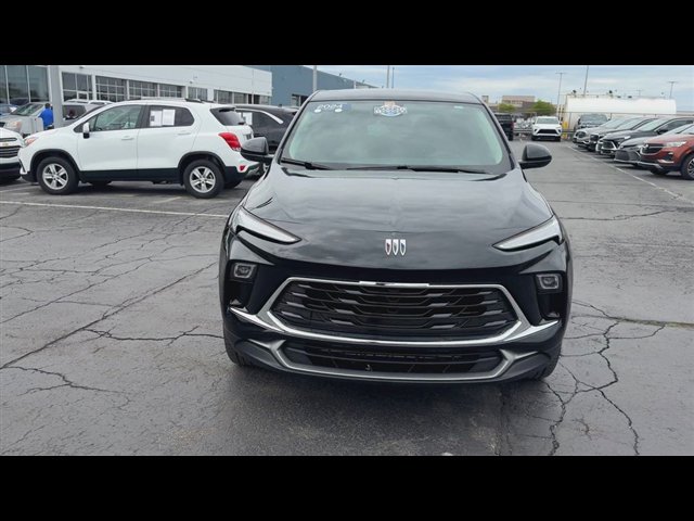 Used 2024 Buick Encore GX Preferred FWD image 3