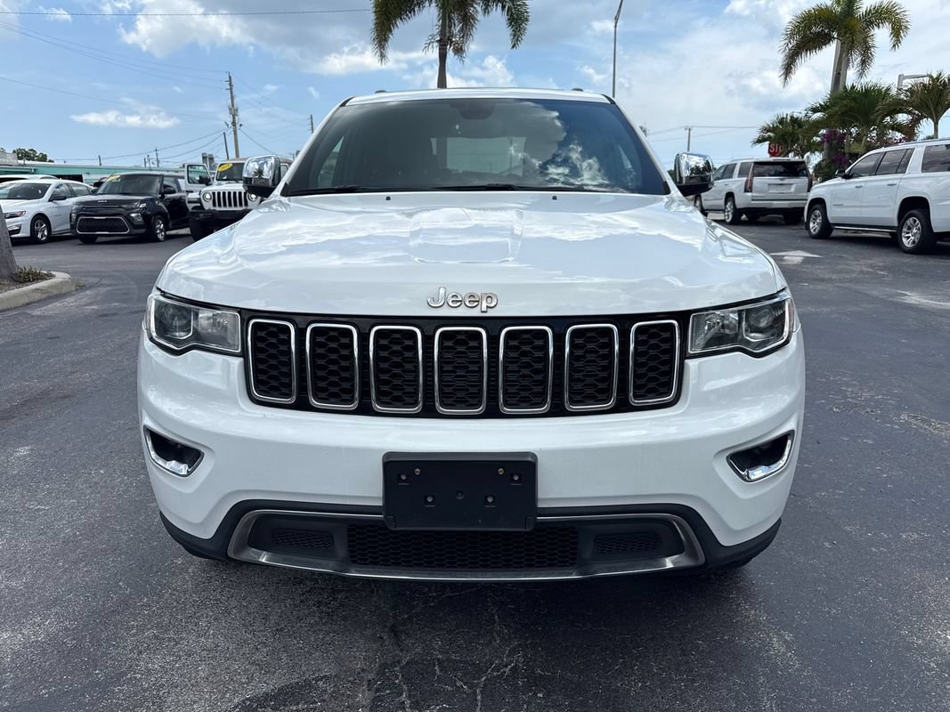 Used 2020 Jeep Grand Cherokee Limited AWD/4WD image 2
