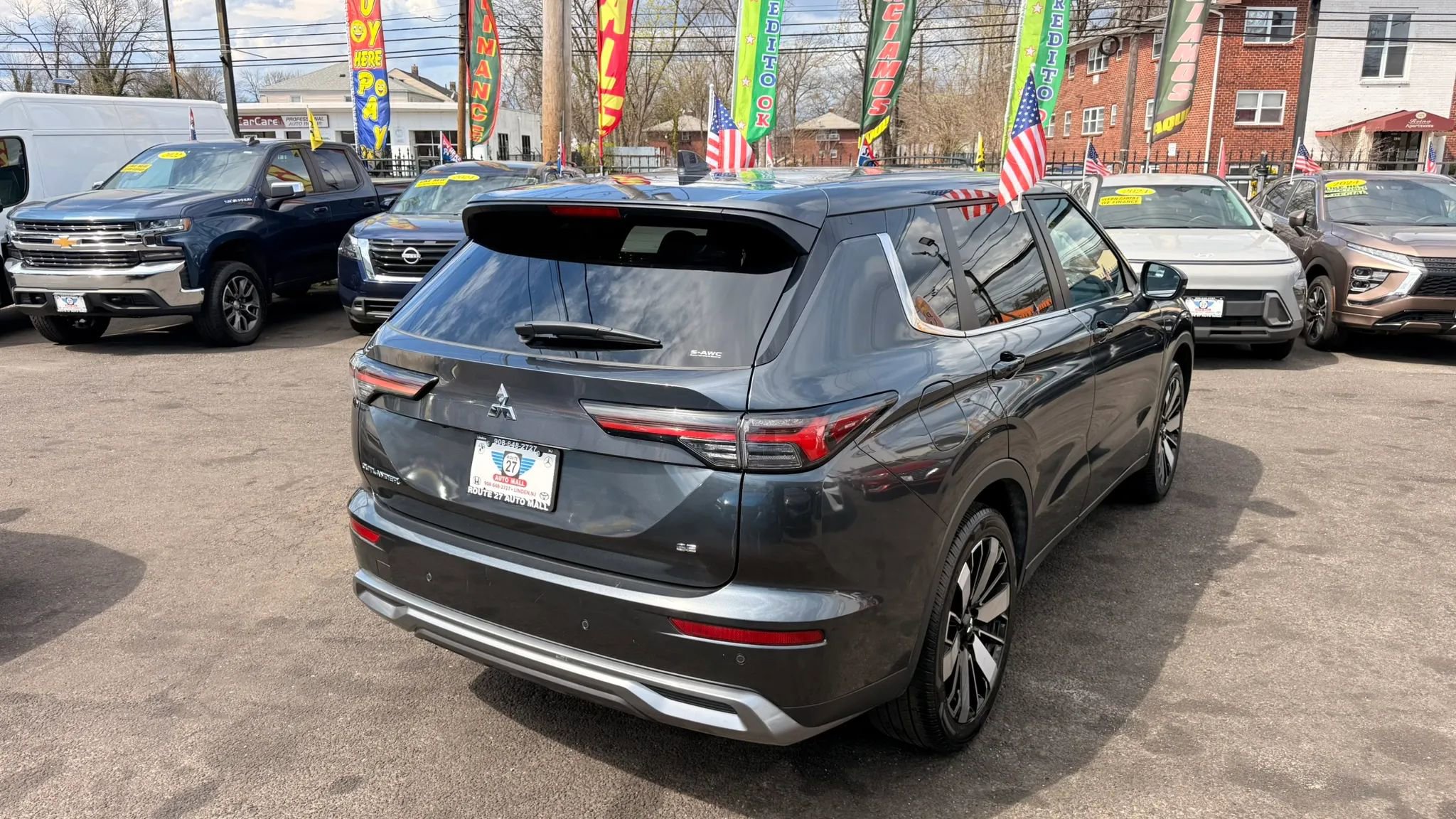 Used 2025 Mitsubishi Outlander SE AWD/4WD image 7