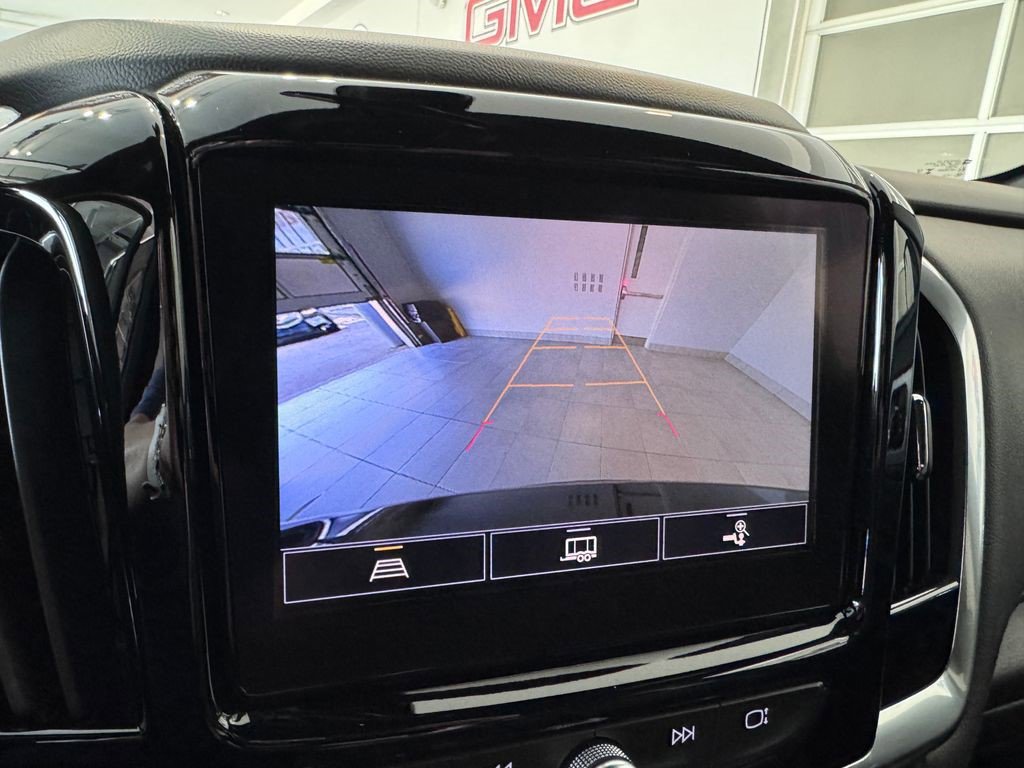 Certified 2023 Chevrolet Traverse LT AWD/4WD image 19