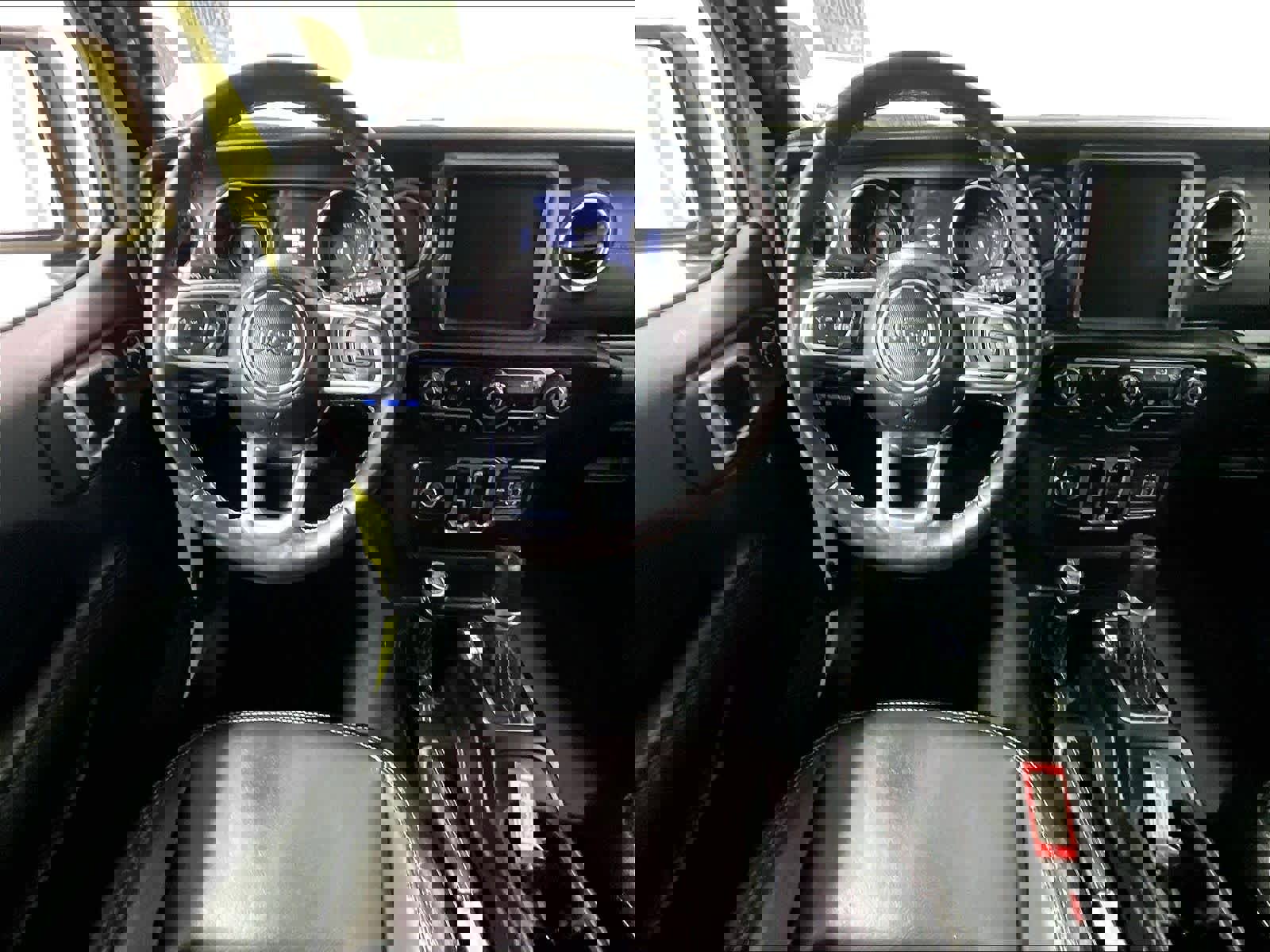 Used 2022 Jeep Wrangler Unlimited Sahara w/ Cold Weather Group AWD/4WD image 17