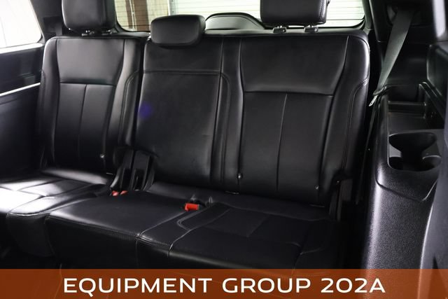 Used 2020 Ford Expedition XLT w/ Equipment Group 202A AWD/4WD image 17