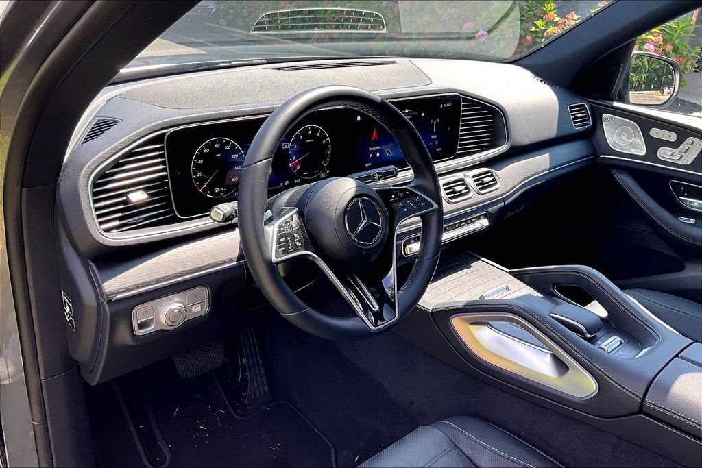 Used 2025 Mercedes-Benz GLE 580 4MATIC image 13