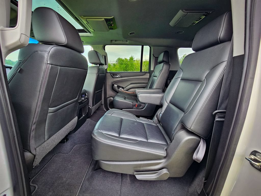 Used 2019 Chevrolet Suburban LT AWD/4WD image 34