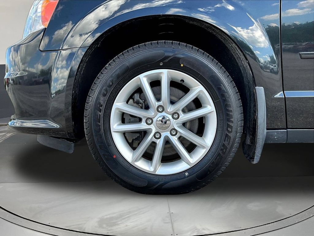 Used 2014 Dodge Grand Caravan SXT FWD image 33