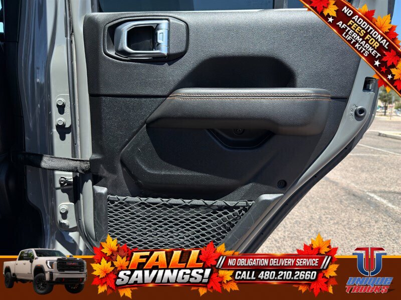 Used 2021 Jeep Gladiator Mojave AWD/4WD image 28