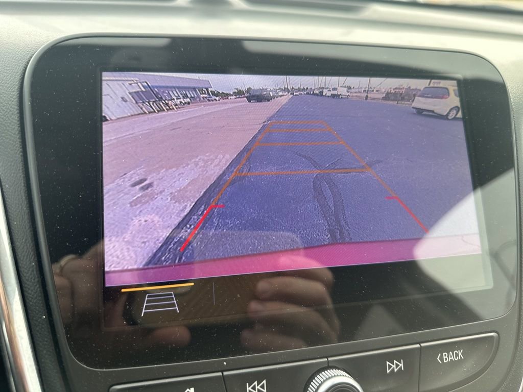 Used 2019 Chevrolet Equinox Premier AWD/4WD image 16