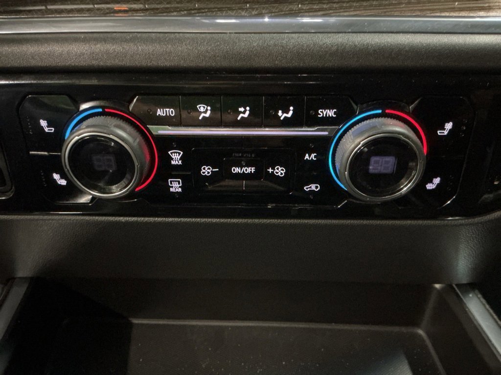 Used 2023 Chevrolet Silverado 1500 RST image 21