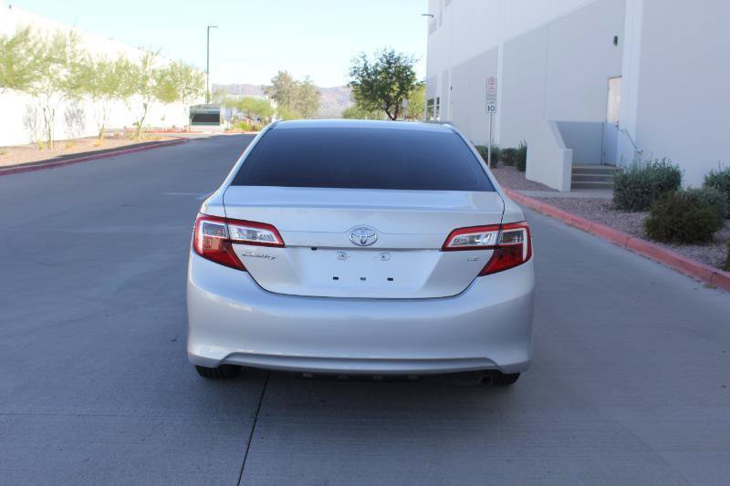 Used 2014 Toyota Camry LE FWD image 6