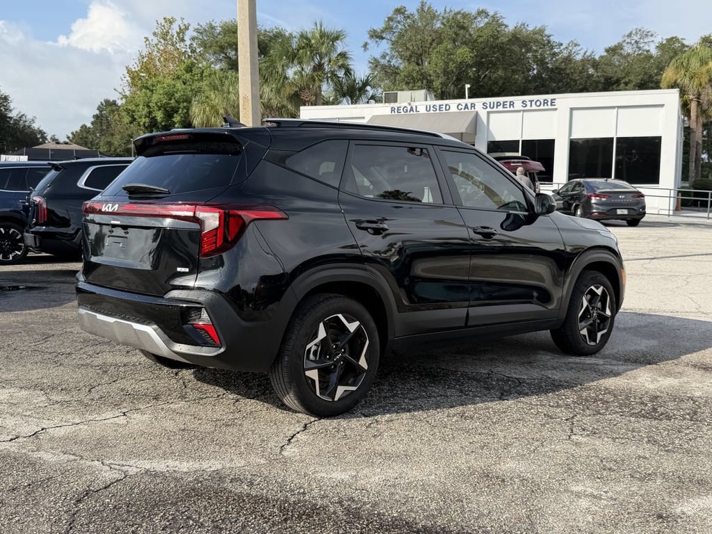 Certified 2025 Kia Seltos S AWD/4WD image 5