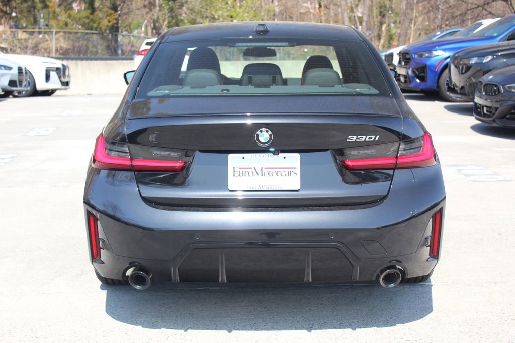 New 2026 BMW 330i Sedan w/ M Sport Package image 7