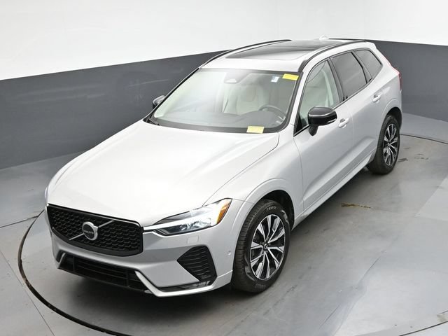 Used 2024 Volvo XC60 B5 Plus AWD/4WD image 44