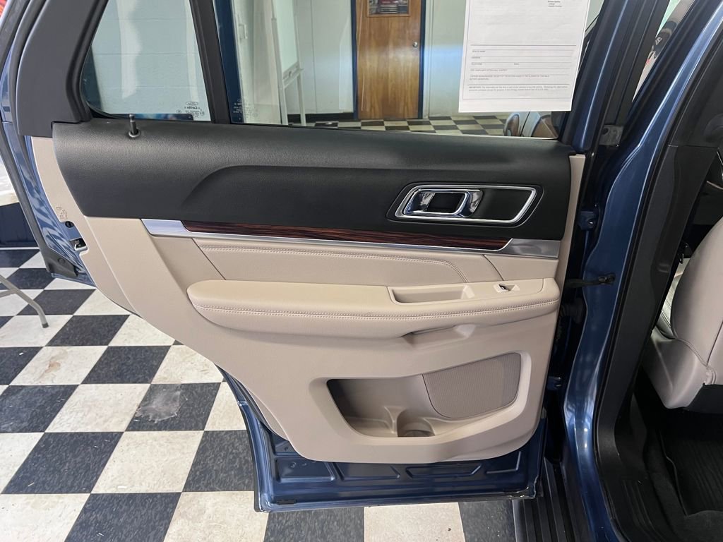 Used 2018 Ford Explorer Limited w/ Equipment Group 301A image 39