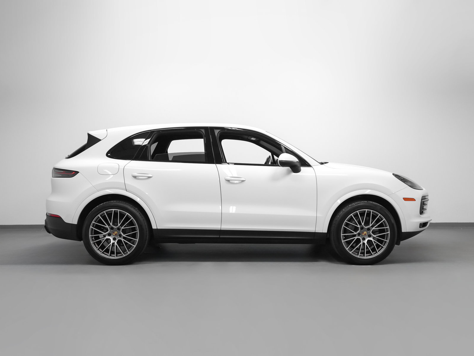 Certified 2023 Porsche Cayenne S Platinum AWD/4WD image 13