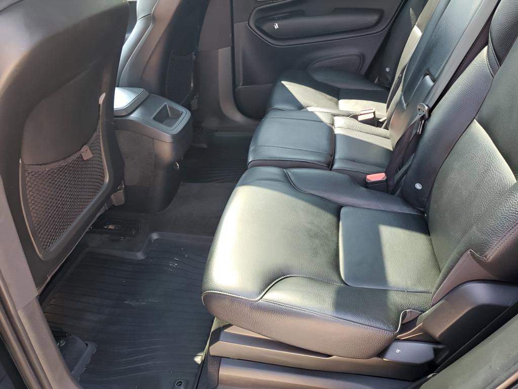 Used 2017 Volvo XC90 T5 Momentum w/ Vision Package image 19