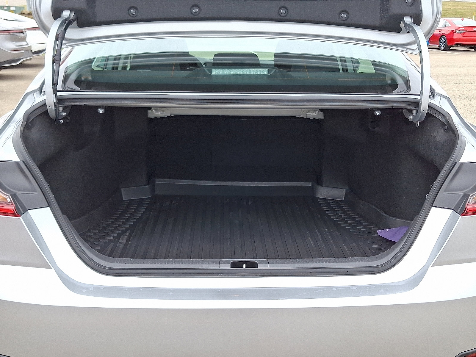 Used 2026 Toyota Camry LE image 28