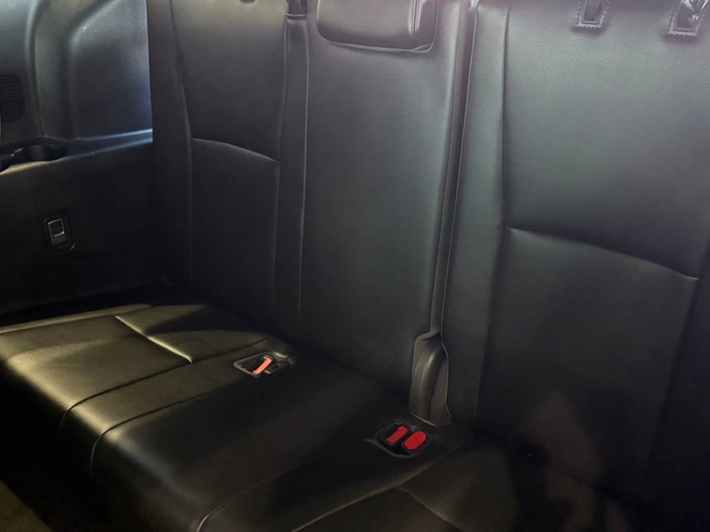 Certified 2023 Toyota Highlander XLE image 35