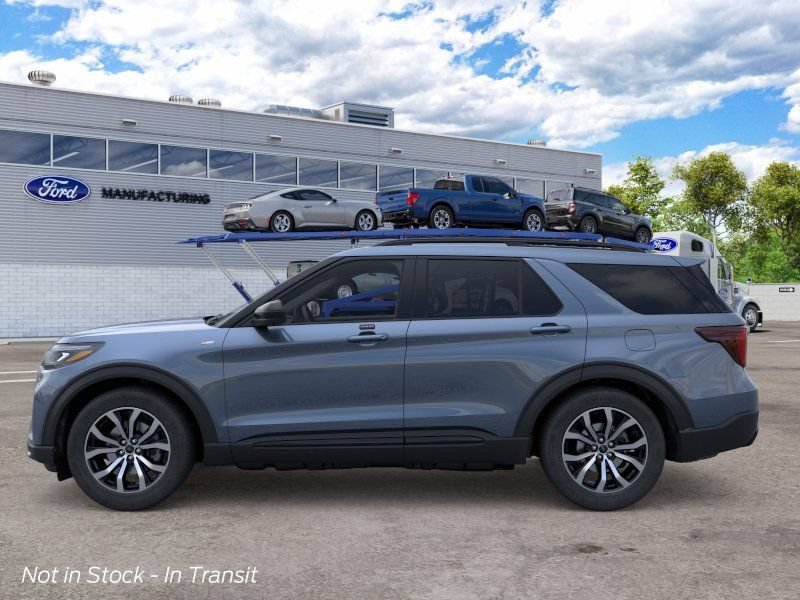 New 2026 Ford Explorer ST-Line RWD video 3