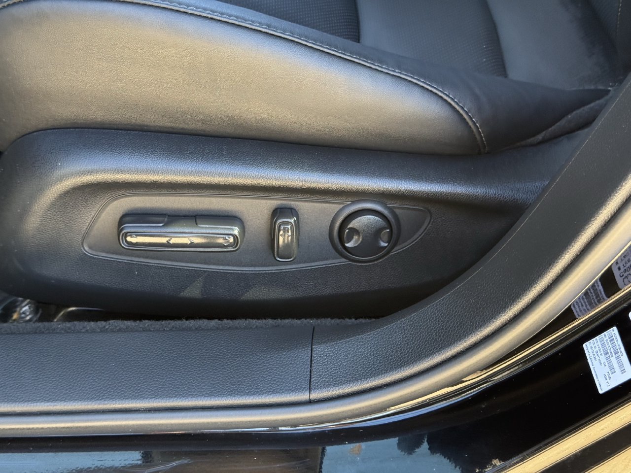 Used 2025 Honda Accord EX-L image 26