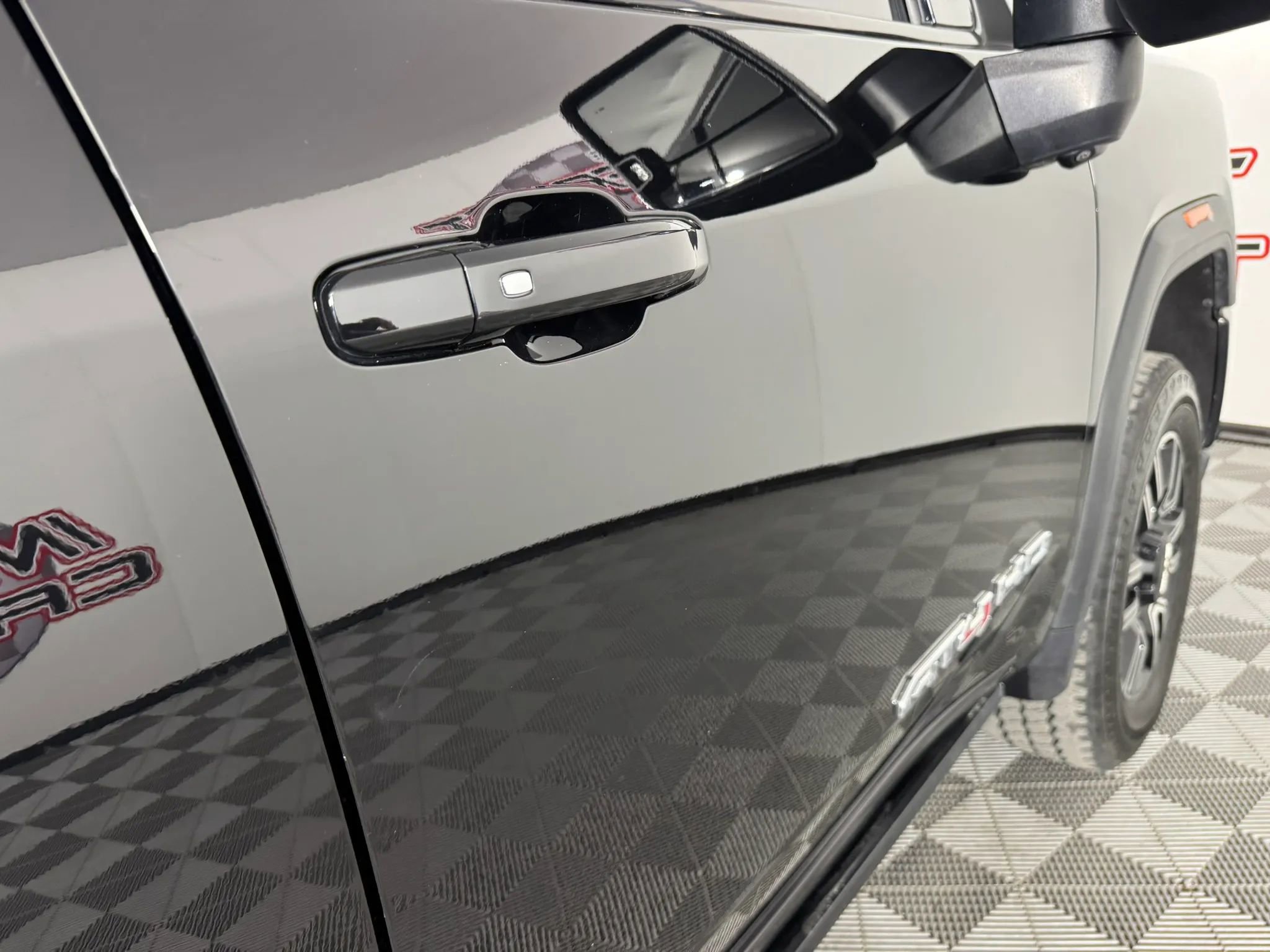 Used 2021 GMC Sierra 2500 AT4 w/ AT4 Premium Plus Package image 33