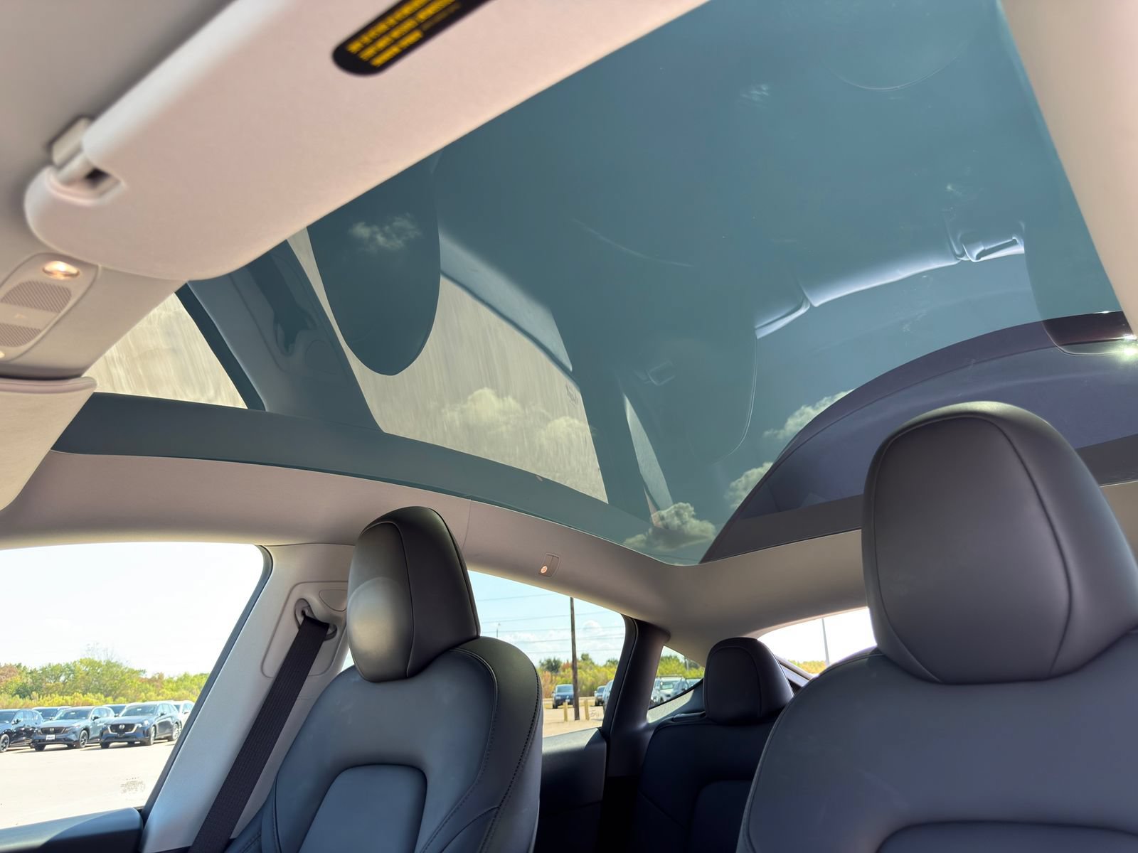 Used 2024 Tesla Model Y Long Range AWD/4WD image 25