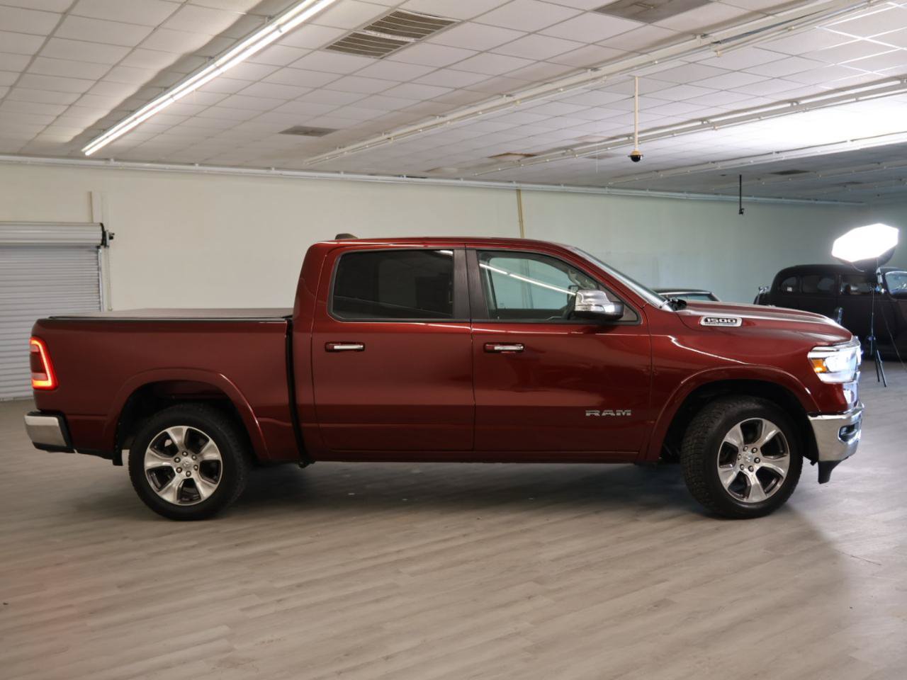 Used 2022 RAM 1500 Laramie AWD/4WD image 30