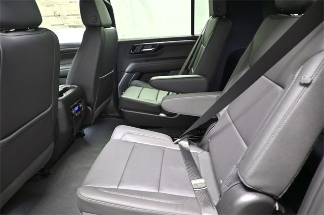 New 2026 Chevrolet Suburban LT w/ Comfort Package image 11
