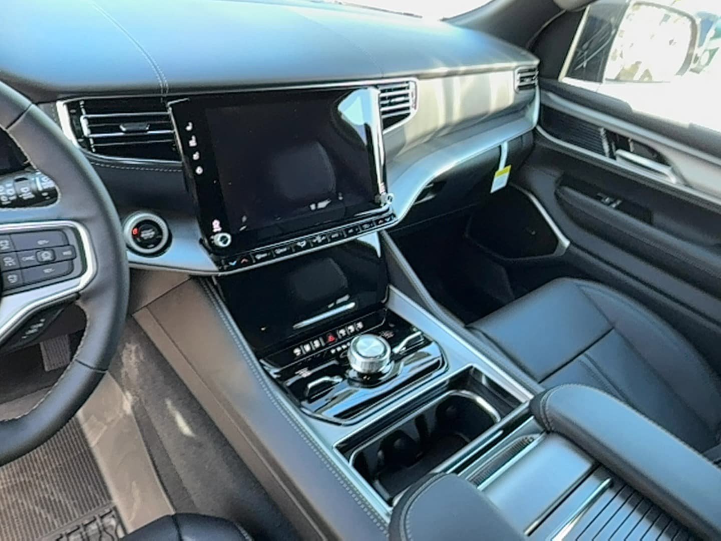 New 2026 Jeep Grand Wagoneer L Limited AWD/4WD image 14
