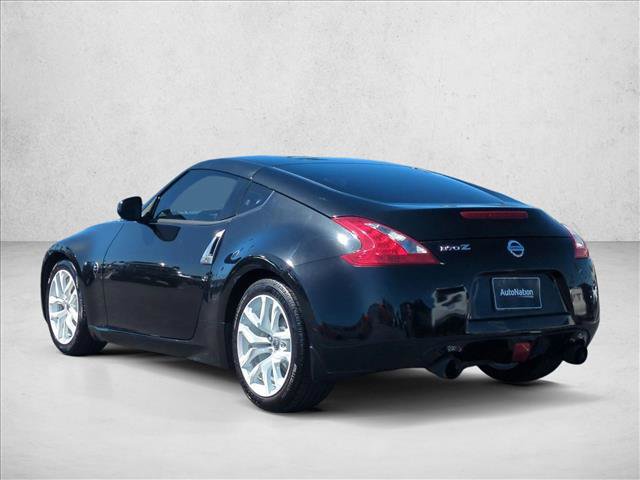 Used 2016 Nissan 370Z Coupe RWD image 8
