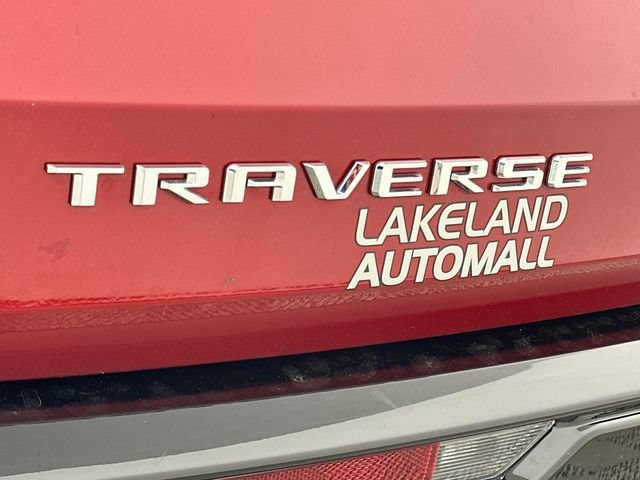 Used 2025 Chevrolet Traverse High Country w/ LPO, Floor Liner Package FWD image 28