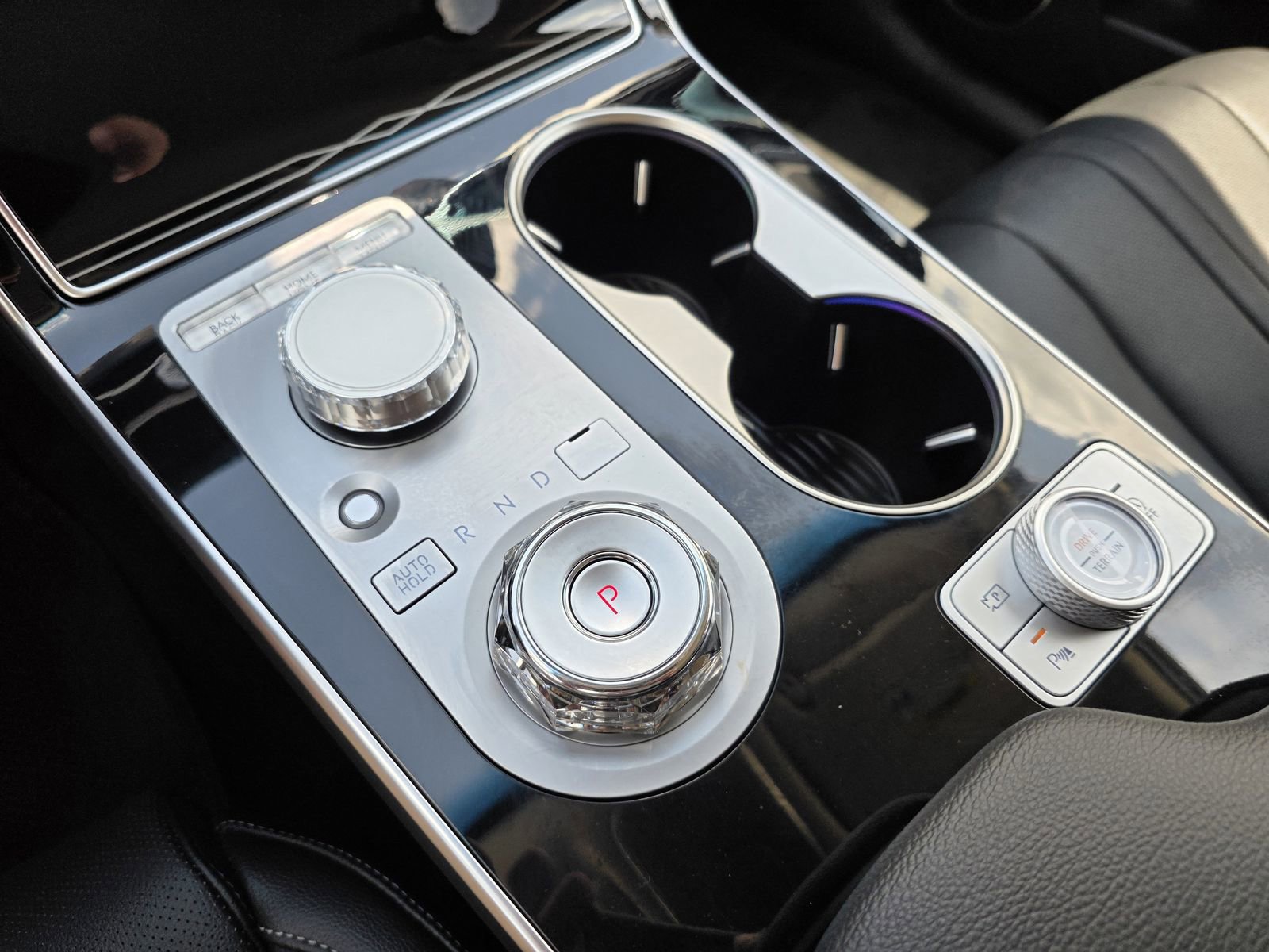 Used 2026 Genesis GV80 2.5T image 25