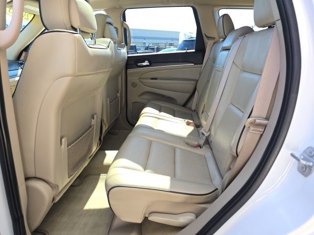 Used 2020 Jeep Grand Cherokee Overland image 30