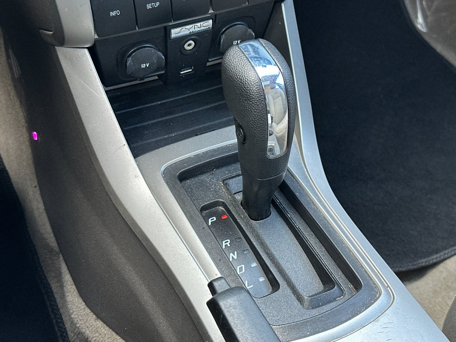 Used 2009 Ford Focus SES FWD image 18