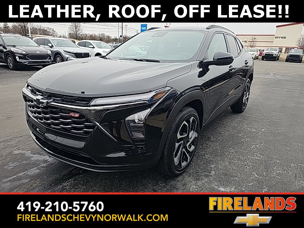 Certified 2025 Chevrolet Trax RS w/ Sunroof Package image 10