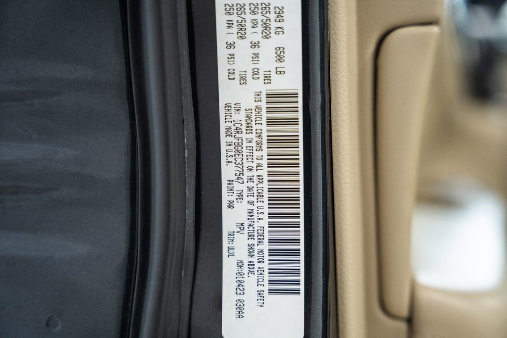 Used 2014 Jeep Grand Cherokee Limited image 47