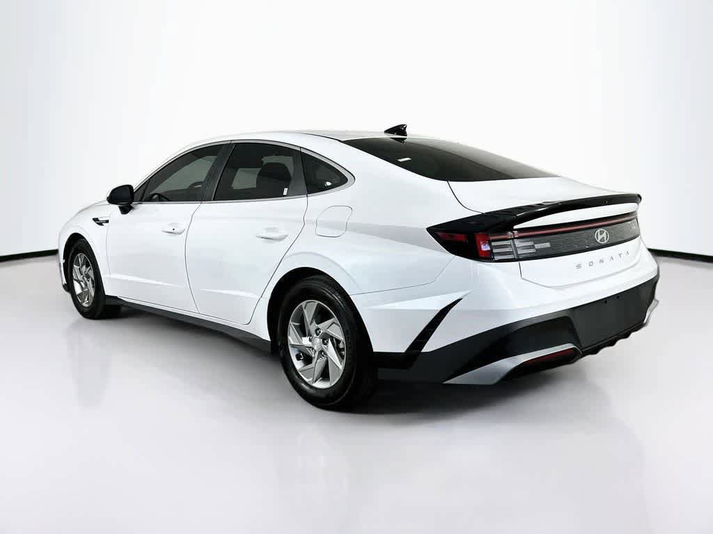 Used 2025 Hyundai Sonata SE image 4