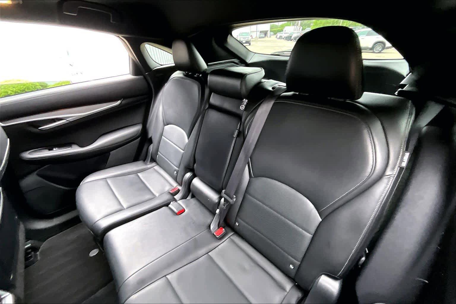 Used 2024 INFINITI QX55 Luxe w/ Cargo Package AWD/4WD image 18