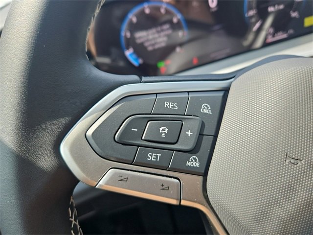 New 2025 Volkswagen Tiguan SE image 23