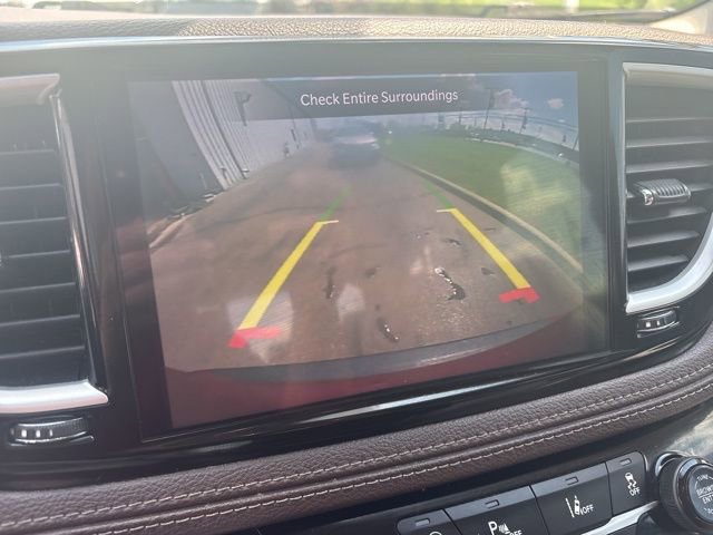 Used 2021 Chrysler Pacifica Touring-L FWD image 20