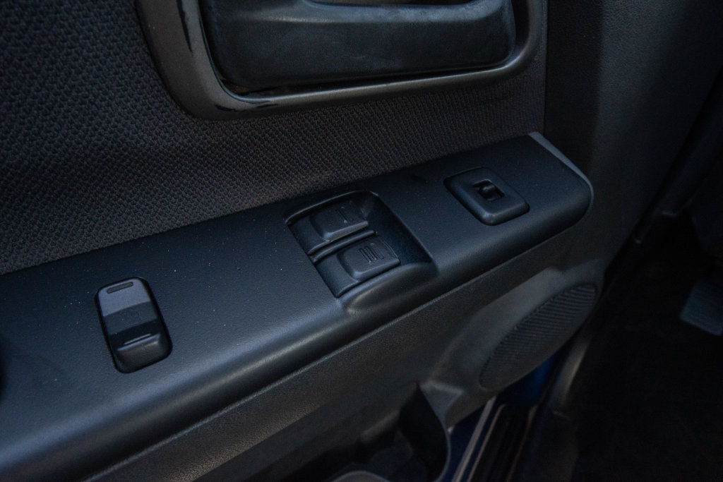 Used 2005 Chevrolet Colorado LS w/ Safe And Sound Package RWD image 19
