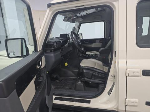 Used 2024 INEOS Grenadier Station Wagon AWD/4WD image 4
